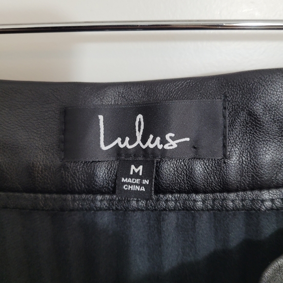 Lulus Faux Leather Skirt Size M - Picture 3 of 8
